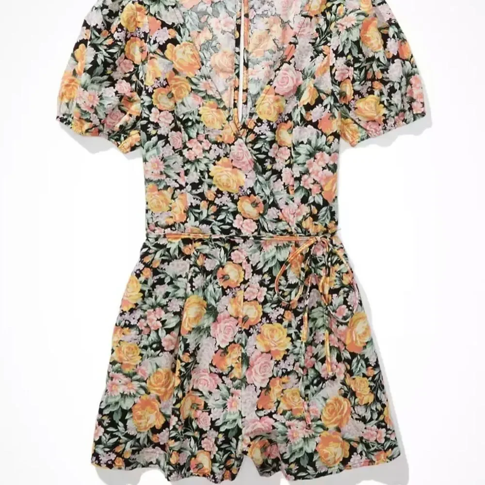 NWT AE Floral Wrap-Front Romper size medium - Picture 4 of 16